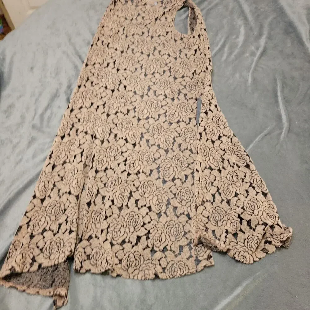 Lularoe Shaw Women Small Brown Rose Sheer Sleeveless Boho Long Line Art Open Top